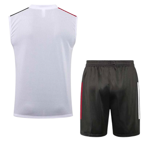 KIT MAGLIA SMANICATO BIANCO + PANTALONCINI REAL MADRID 2021/22