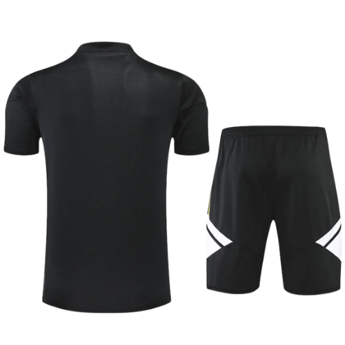 KIT MAGLIA NERA + PANTALONCINI JUVENTUS 2022/23